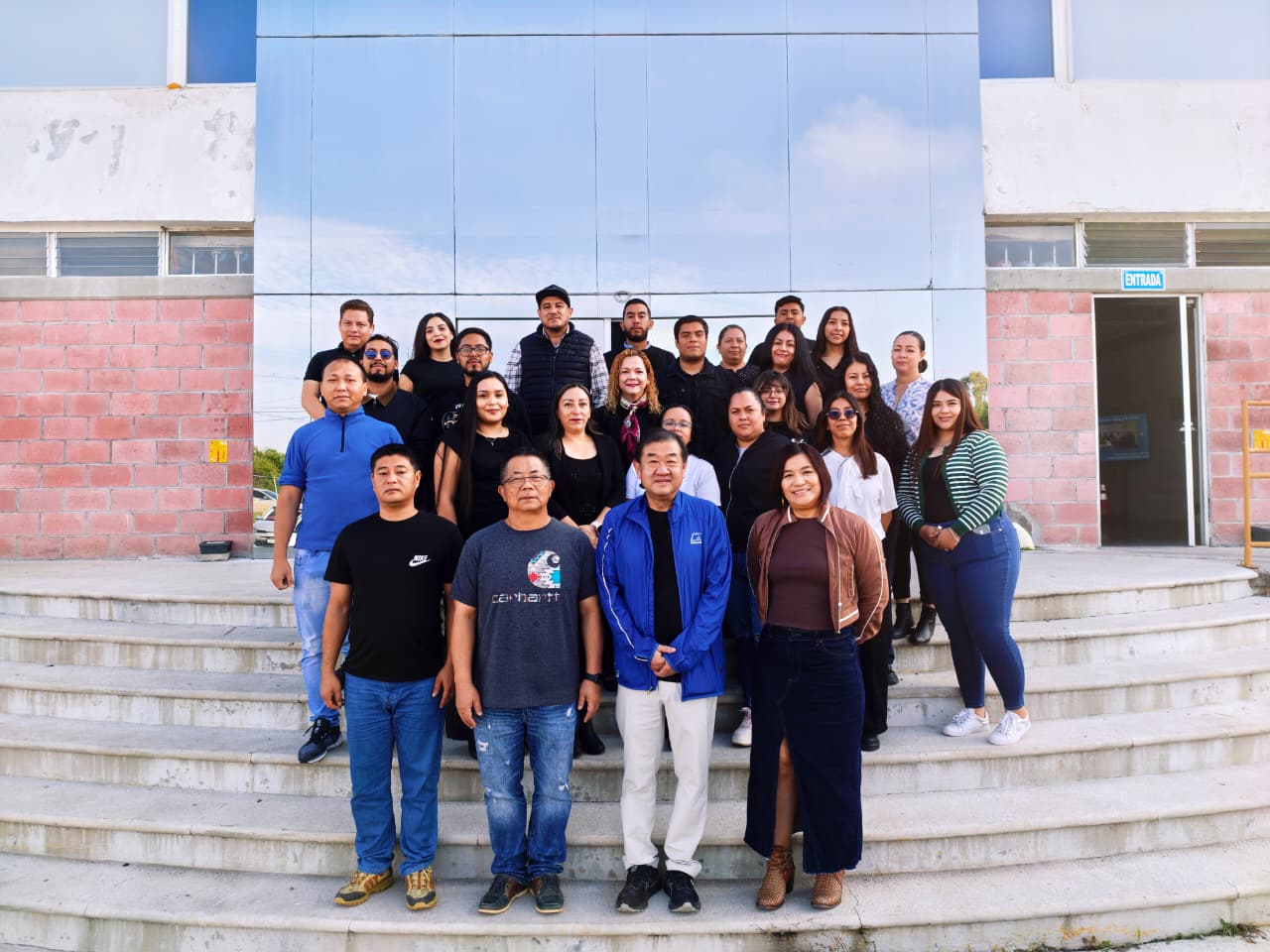 ANIVERSARIO 🎉💙 𝐖𝐚𝐥𝐭 𝐌é𝐱𝐢𝐜𝐨! 🥳🎂🎈 - Archivo 3